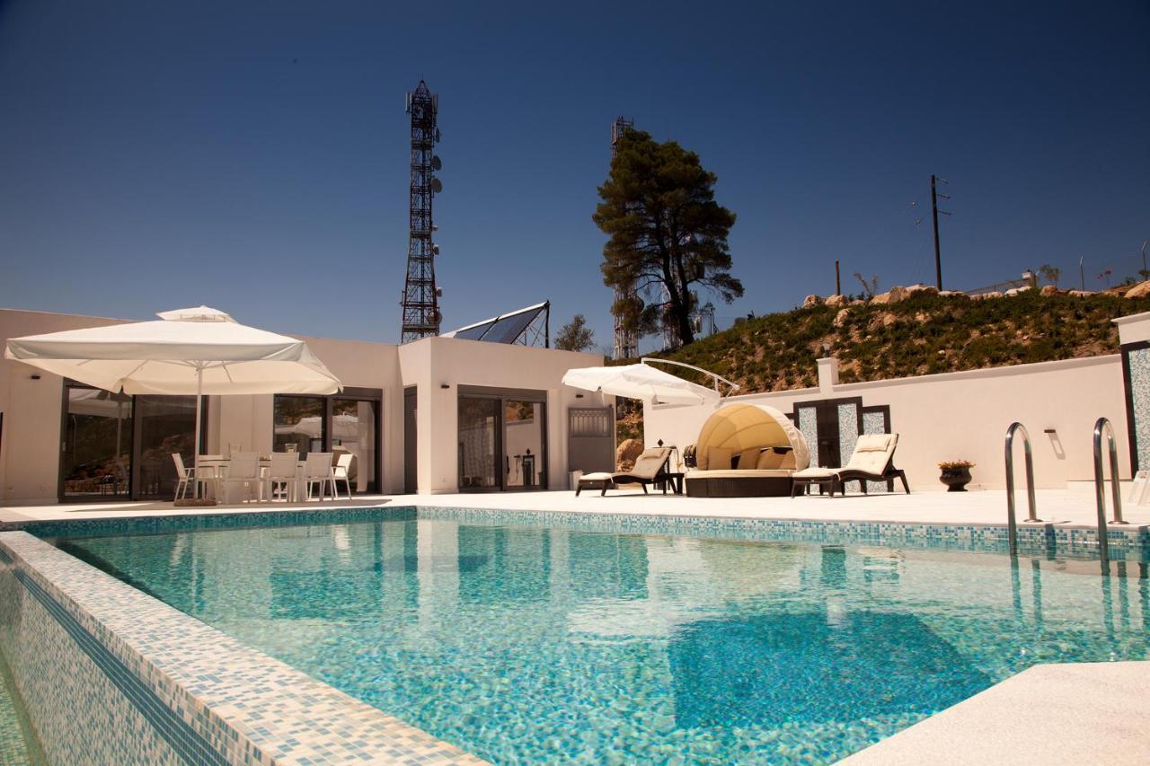 Villa White Pearl Sarti Bagian luar foto