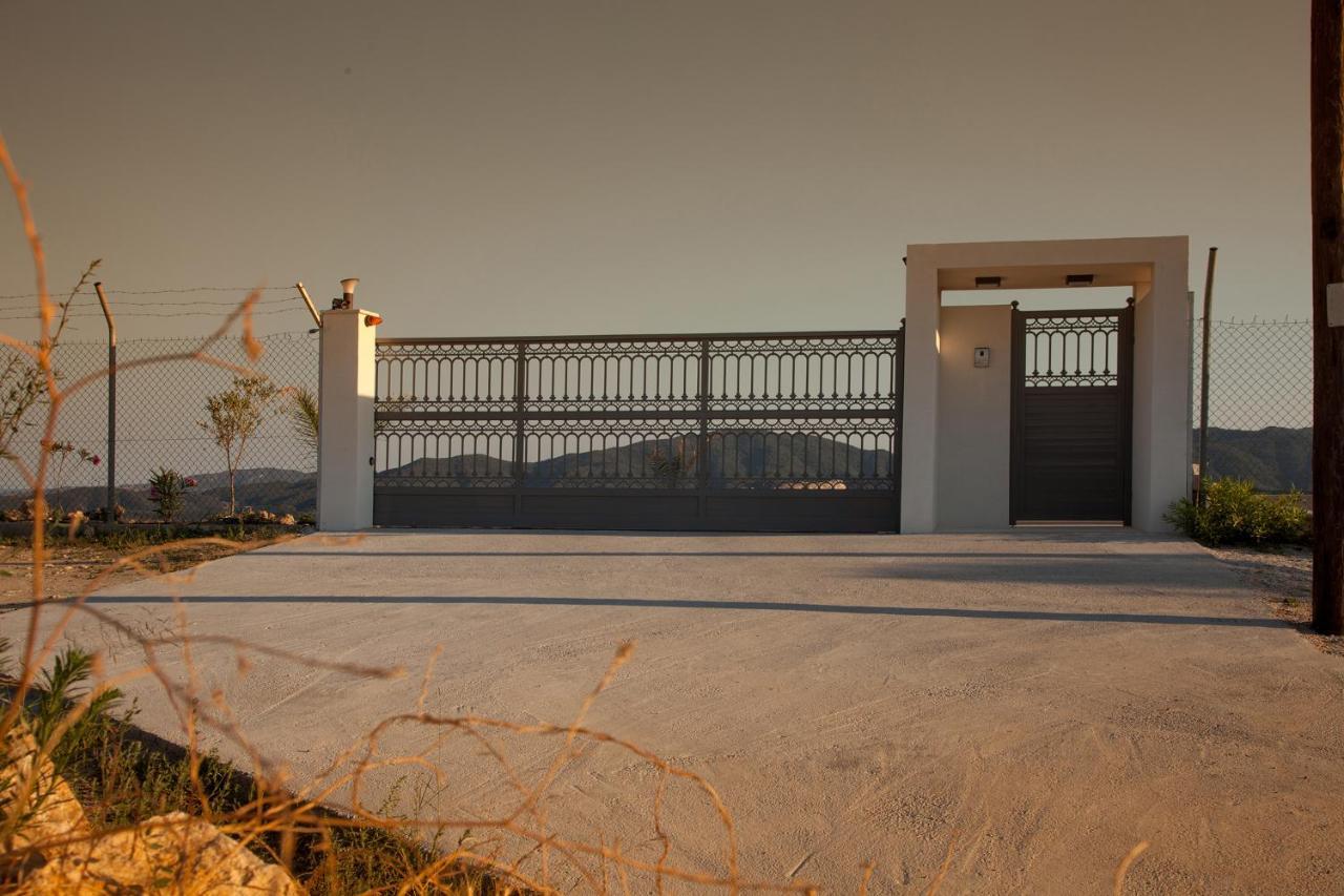 Villa White Pearl Sarti Bagian luar foto